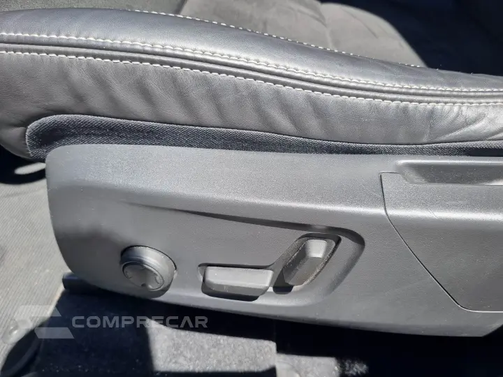 XC40 1.5 T5 Hybrid R-design FWD Geartronic