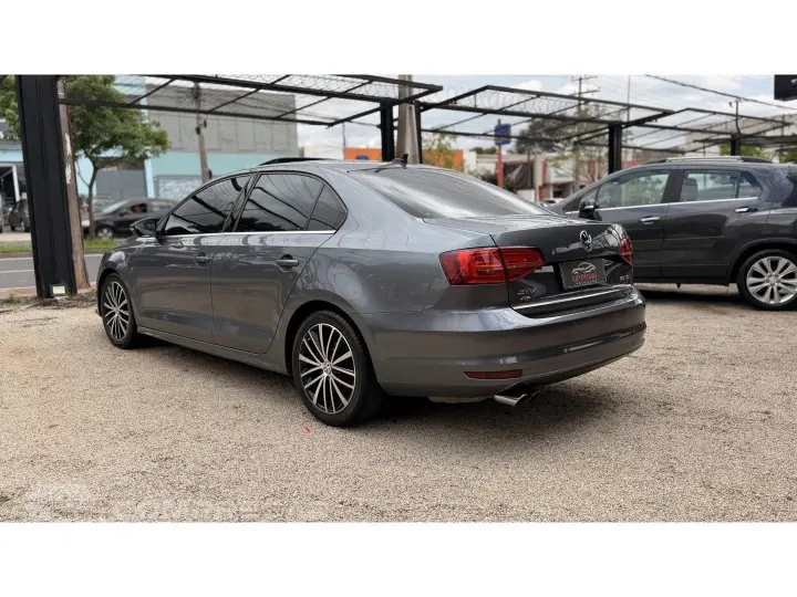 JETTA 2.0 TSI HIGHLINE 211CV GASOLINA 4P TIPTRONIC