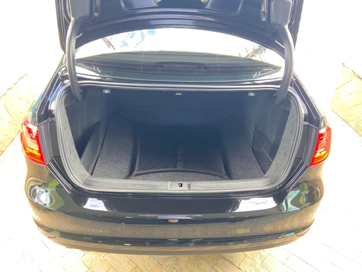 JETTA 2.0 Comfortline