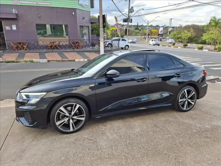 A3 2.0 40 TFSI Sedan Performance Black