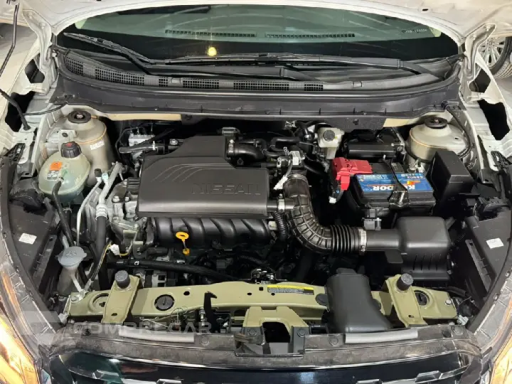 KICKS Sense 1.6 16V Flex Aut.