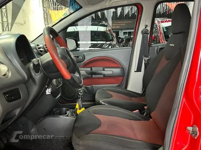 UNO - 1.4 SPORTING 8V 4P MANUAL