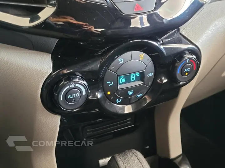 EcoSport TITANIUM 2.0 16V Flex 5p
