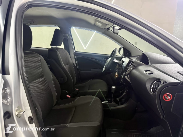ETIOS 1.5 X Plus Sedan 16V