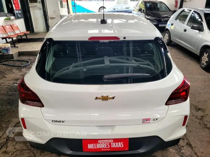 ONIX HATCH LT 1.0 12V FLEX 5P MEC