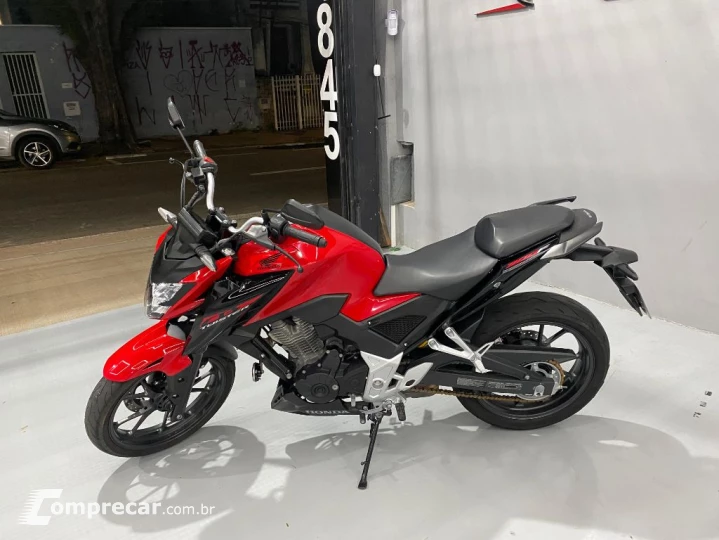CB 300F Twister Flex