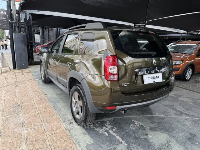 DUSTER - 2.0 DYNAMIQUE 4X2 16V 4P AUTOMÁTICO
