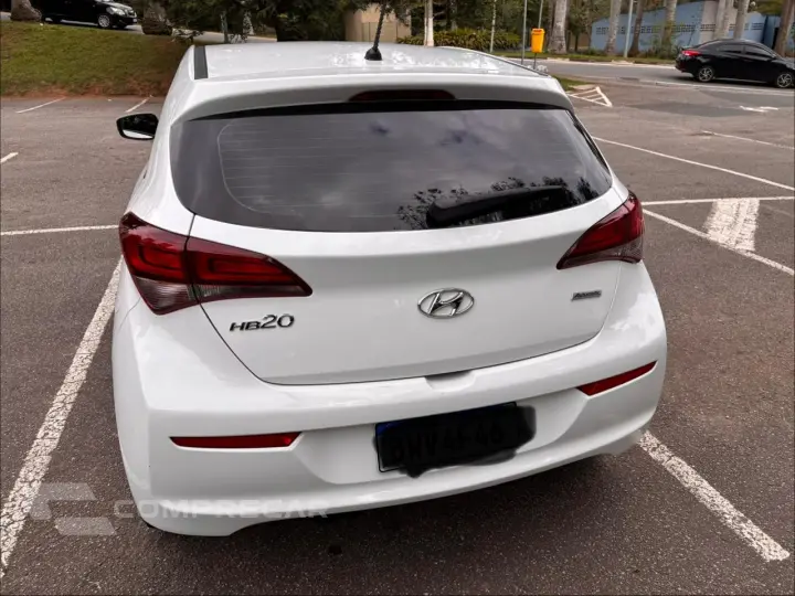HB20 1.6 Comfort Plus 16V