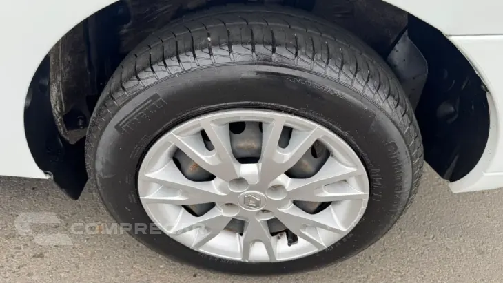Logan 1.0 12V 4P FLEX SCE ZEN