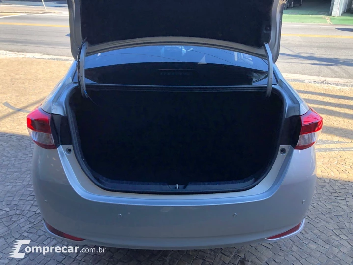 Yaris 1.5 16V Flex Sedan Xl Live Multidrive