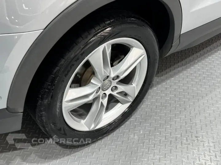Q3 1.4 TFSI AMBIENTE FLEX 4P S TRONIC