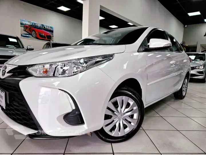 YARIS XL Sedan 1.5 Flex 16V 4p Aut.