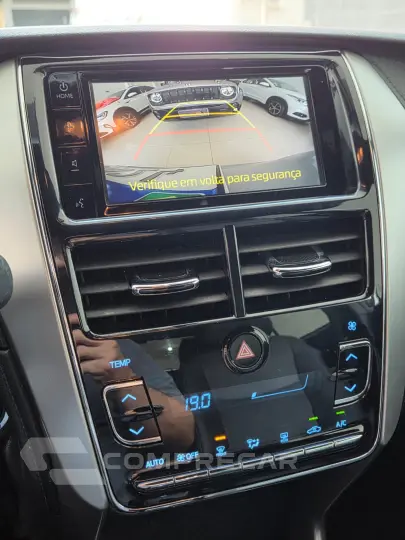 YARIS 1.5 16V Sedan XLS Connect