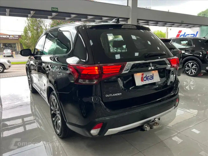 OUTLANDER 2.0 16V GASOLINA 4P AUTOMÁTICO