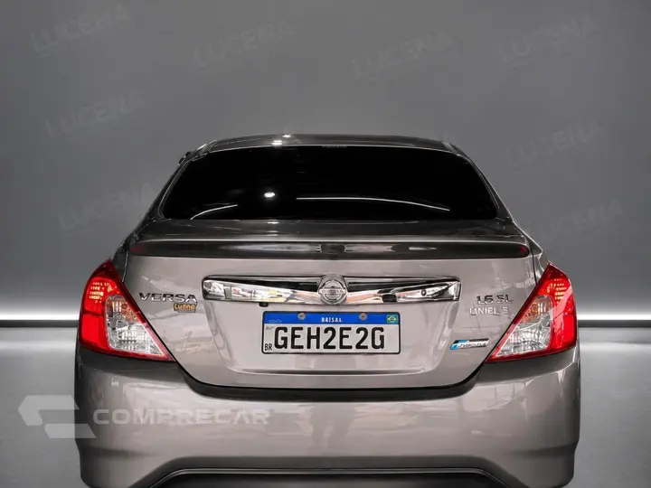 Versa 1.6 16V Flexstart Unique 4P Xtronic