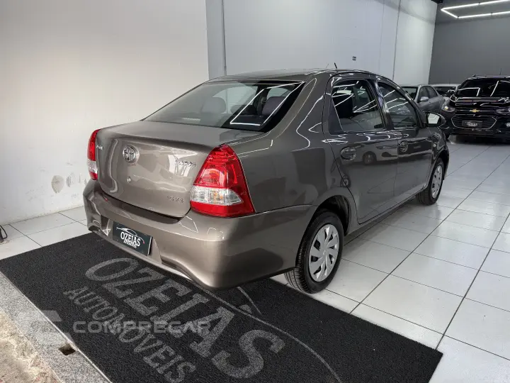 ETIOS 1.5 XS Sedan 16V