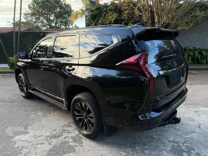 PAJERO SPORT 2.4 16V Mivec Turbo Hpe-s AWD