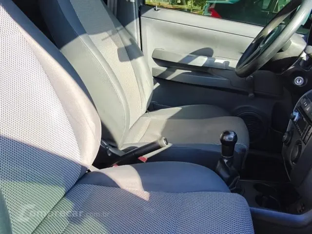 FOX - 1.0 MI 8V 4P MANUAL