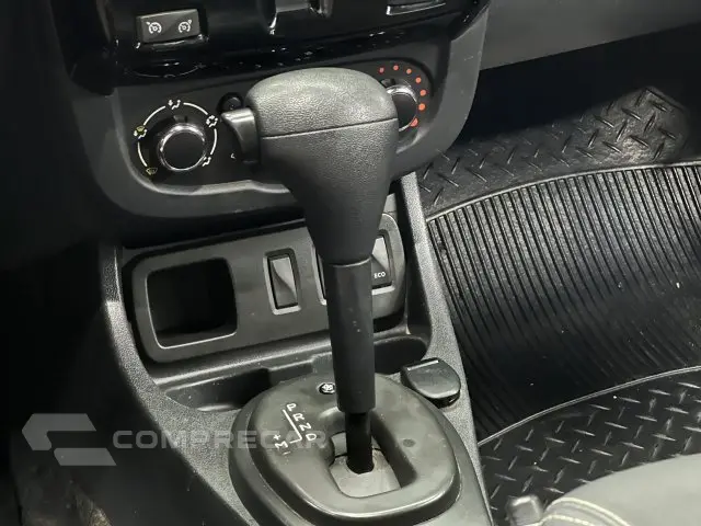 DUSTER - 2.0 DYNAMIQUE 4X2 16V 4P AUTOMÁTICO