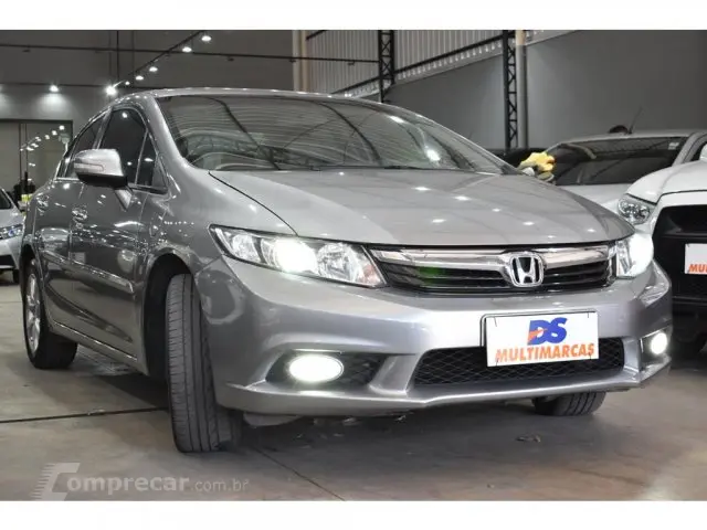 CIVIC - 1.8 EXS 16V 4P AUTOMÁTICO