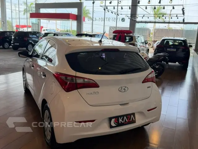 HB20 - 1.0 COMFORT PLUS 12V 4P MANUAL