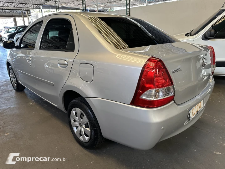 ETIOS 1.5 X Sedan 16V