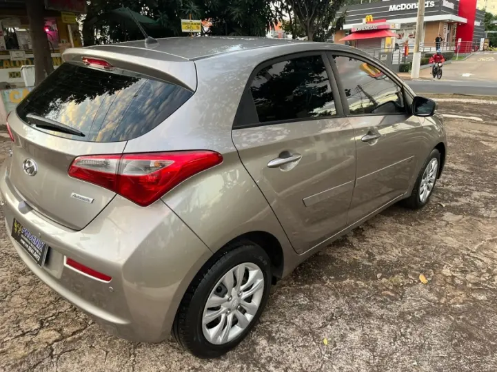 HB20 1.0 Comfort Plus 12V