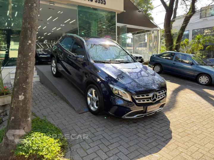 GLA 200 1.6 CGI Advance 7g-dct