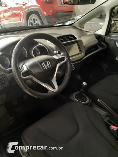 Fit 1.4 16V 4P LX FLEX