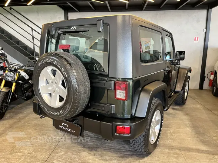 Wrangler 3.8 V6 12V SPORT TETO RÍGIDO E LONA AUTOMÁTICO