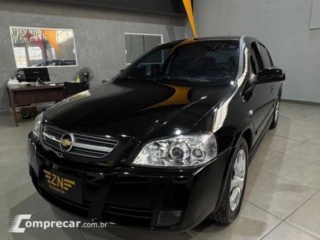 ASTRA HATCH - 2.0 MPFI ADVANTAGE 8V 4P MANUAL