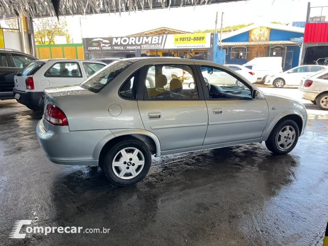 CLASSIC - 1.0 MPFI LS 8V 4P MANUAL