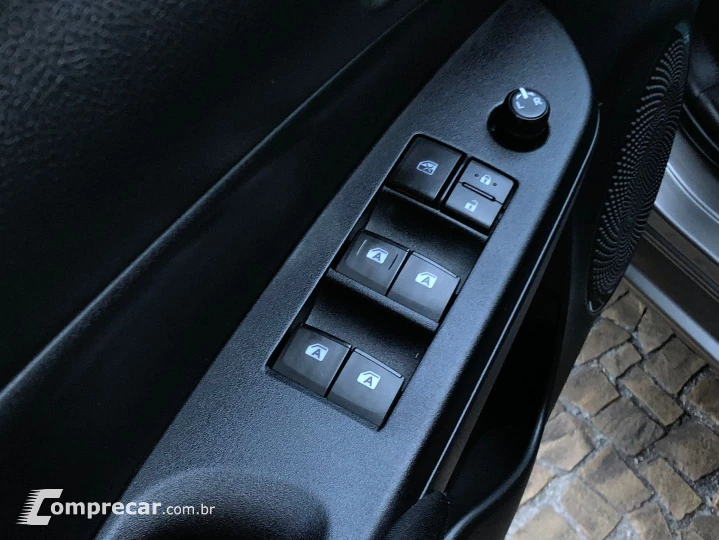 Yaris 1.5 16V Flex Sedan Xl Multidrive