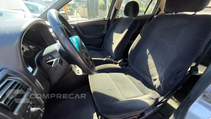 ASTRA 2.0 MPFI Advantage Sedan 8V