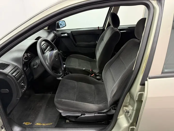 Astra Advantage 2.0 MPFI 8V FlexPower 5p