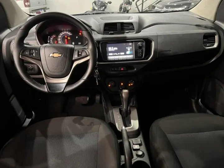 SPIN 1.8 LT 8V FLEX 4P AUTOMÁTICO