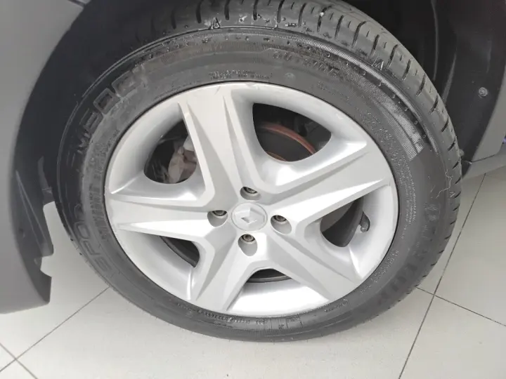 SANDERO 1.0 12V SCE FLEX AUTHENTIQUE MANUAL