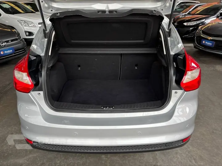 Focus TITANIUM Plus 2.0  Flex 5p Aut.