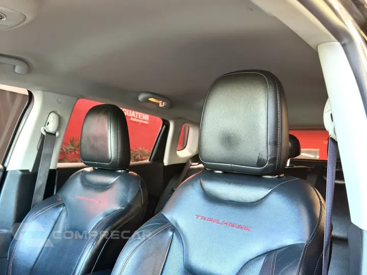 COMPASS 2.0 16V DIESEL TRAILHAWK 4X4 AUTOMÁTICO