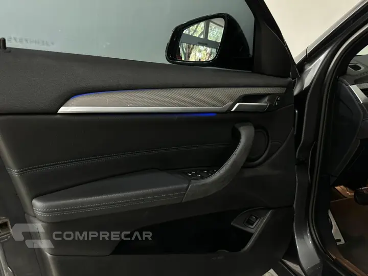 X2 2.0 16V Turbo Sdrive20i M Sport X Steptronic