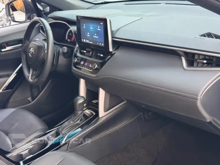 COROLLA CROSS 2.0 VVT-IE FLEX XRE DIRECT SHIFT