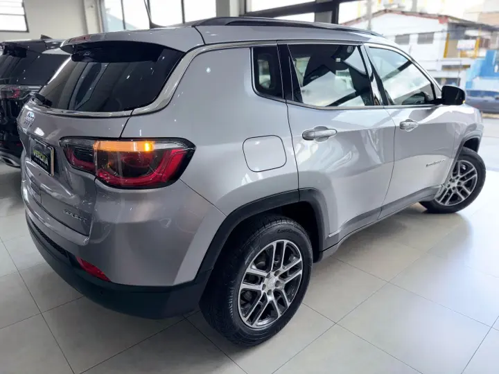 COMPASS 2.0 16V Sport