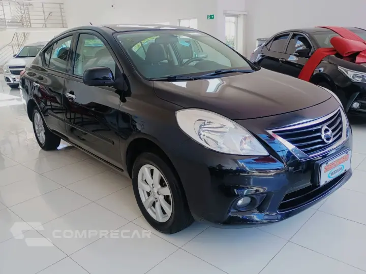 Versa Sedan 1.6 16V 4P FLEX SL