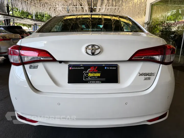 YARIS 1.5 16V Sedan XS Connect