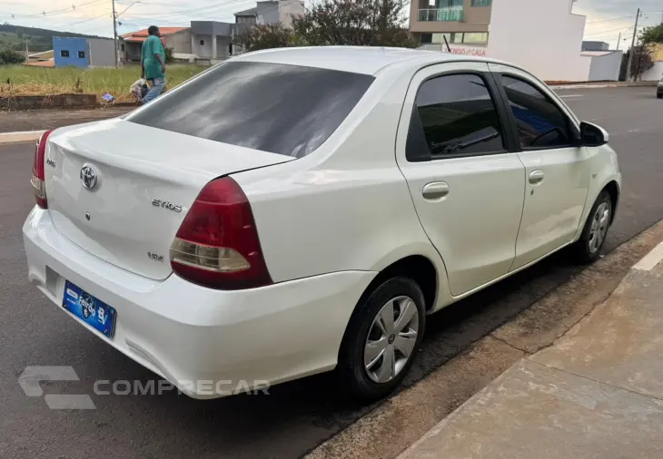 ETIOS 1.5 X Sedan 16V