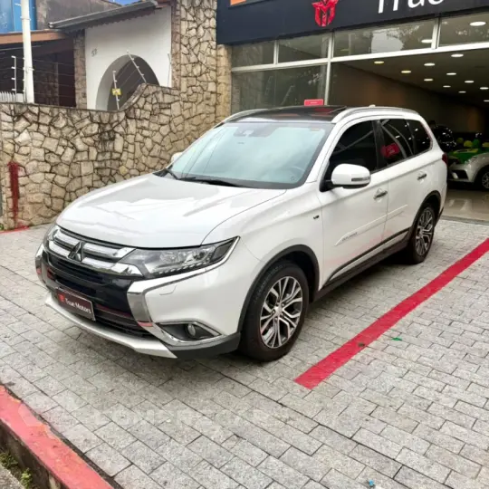 OUTLANDER 3.0 GT 4X4 V6 24V