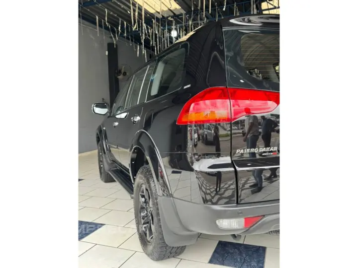 PAJERO DAKAR 3.2 4X4 16V TURBO INTERCOOLER DIESEL 4P AUTOMÁT