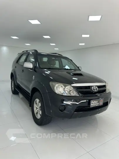 HILUX SW4 2.7 VVT-I SRV 7L 4X4