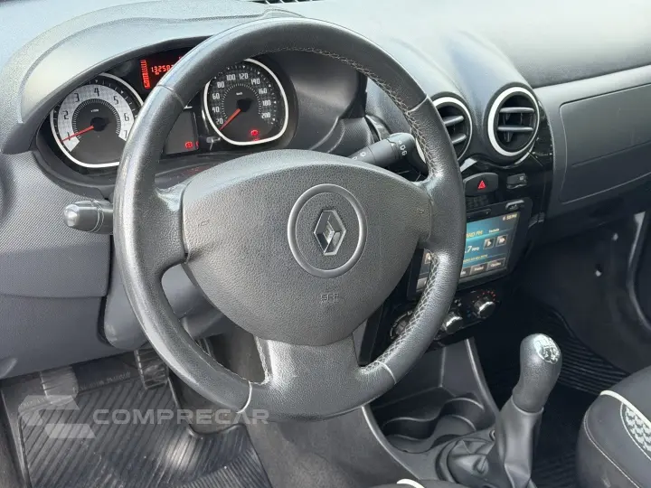 SANDERO 1.6 STEPWAY TWEED 8V FLEX 4P MANUAL