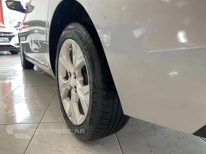 ONIX 1.0 Turbo Plus Premier